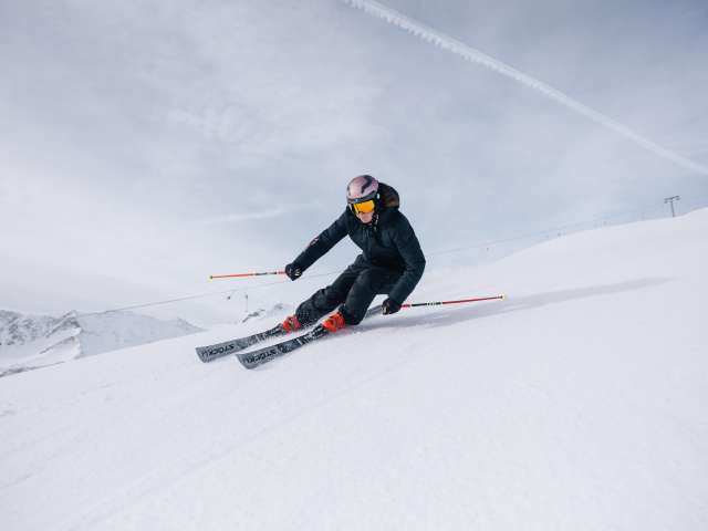 STÖCKLI-SKITESTTAGE & SKI- UND SNOWBOARDTEST mit Bikestopstation
