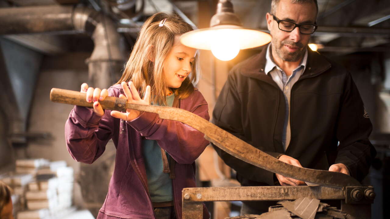 Öffentliche Führungen durch die Schiefertafelfabrik Elm